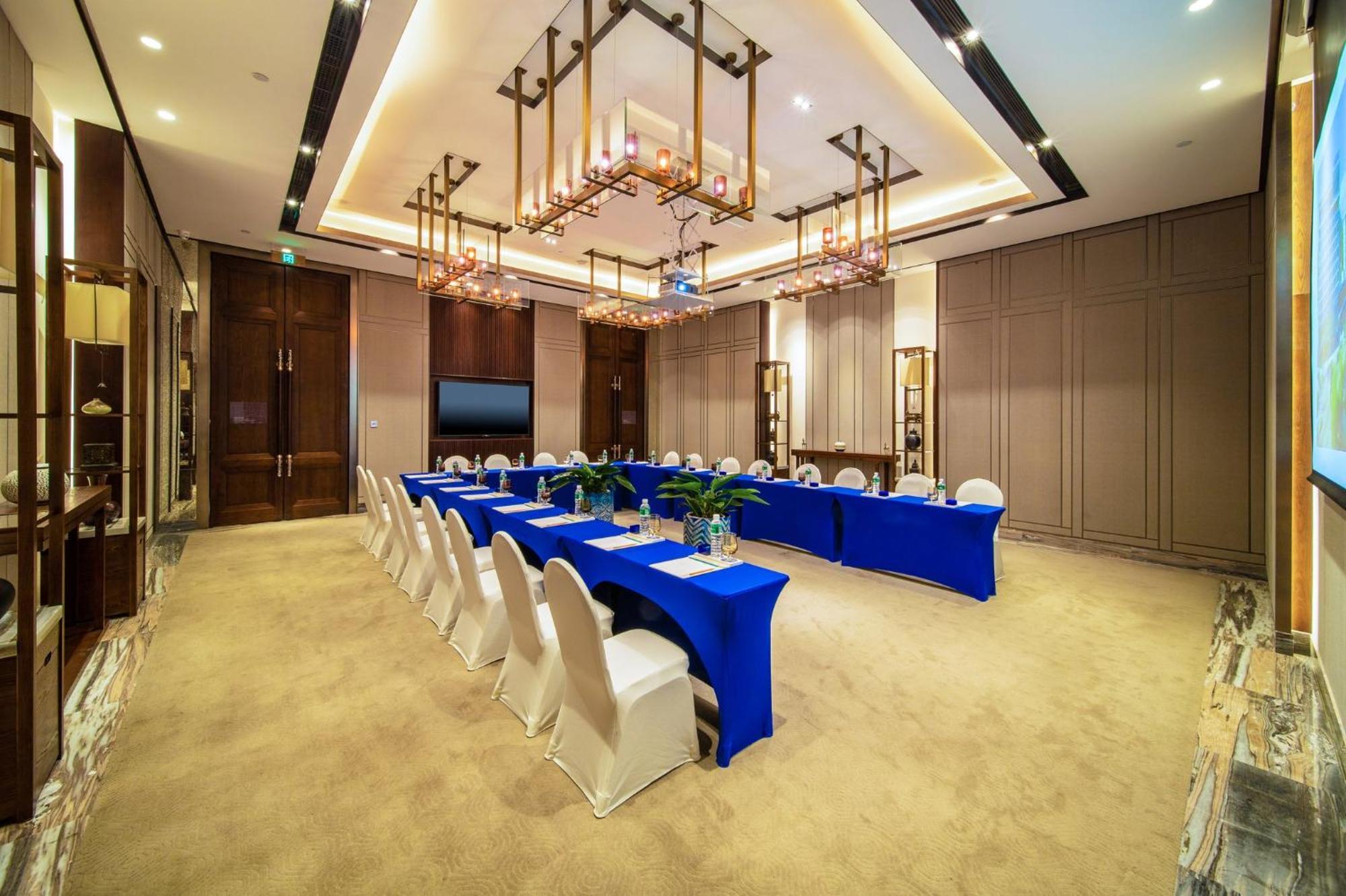 酒店 Indigo Dali Erhai By Ihg 5*